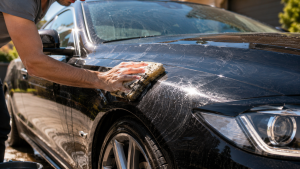 Erreurs de lavage pouvant rayer la carrosserie d’une voiture